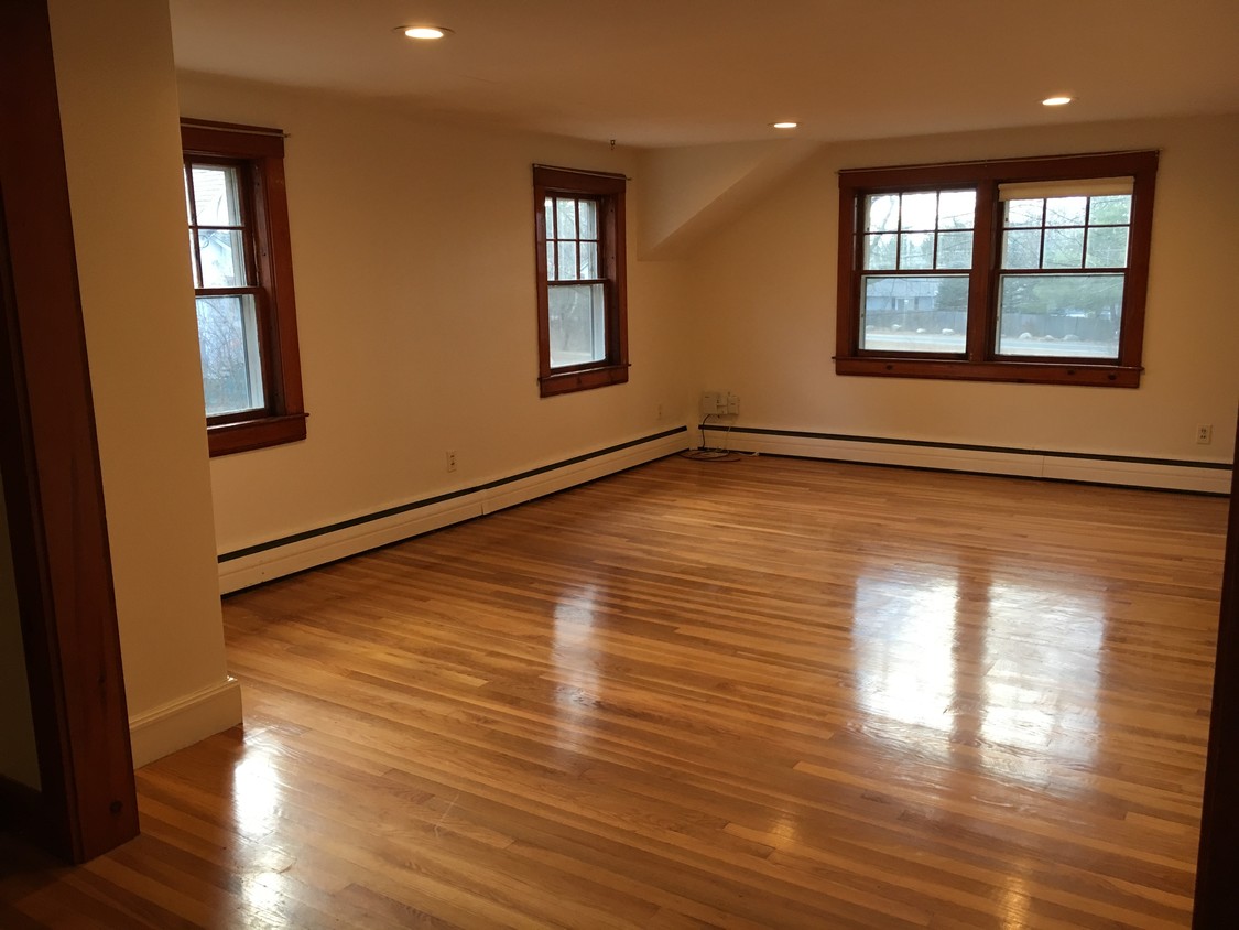 Sala de estar - 388 Concord Rd