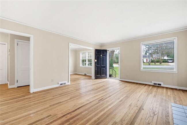 Foto del edificio - 1911 N Decatur Rd