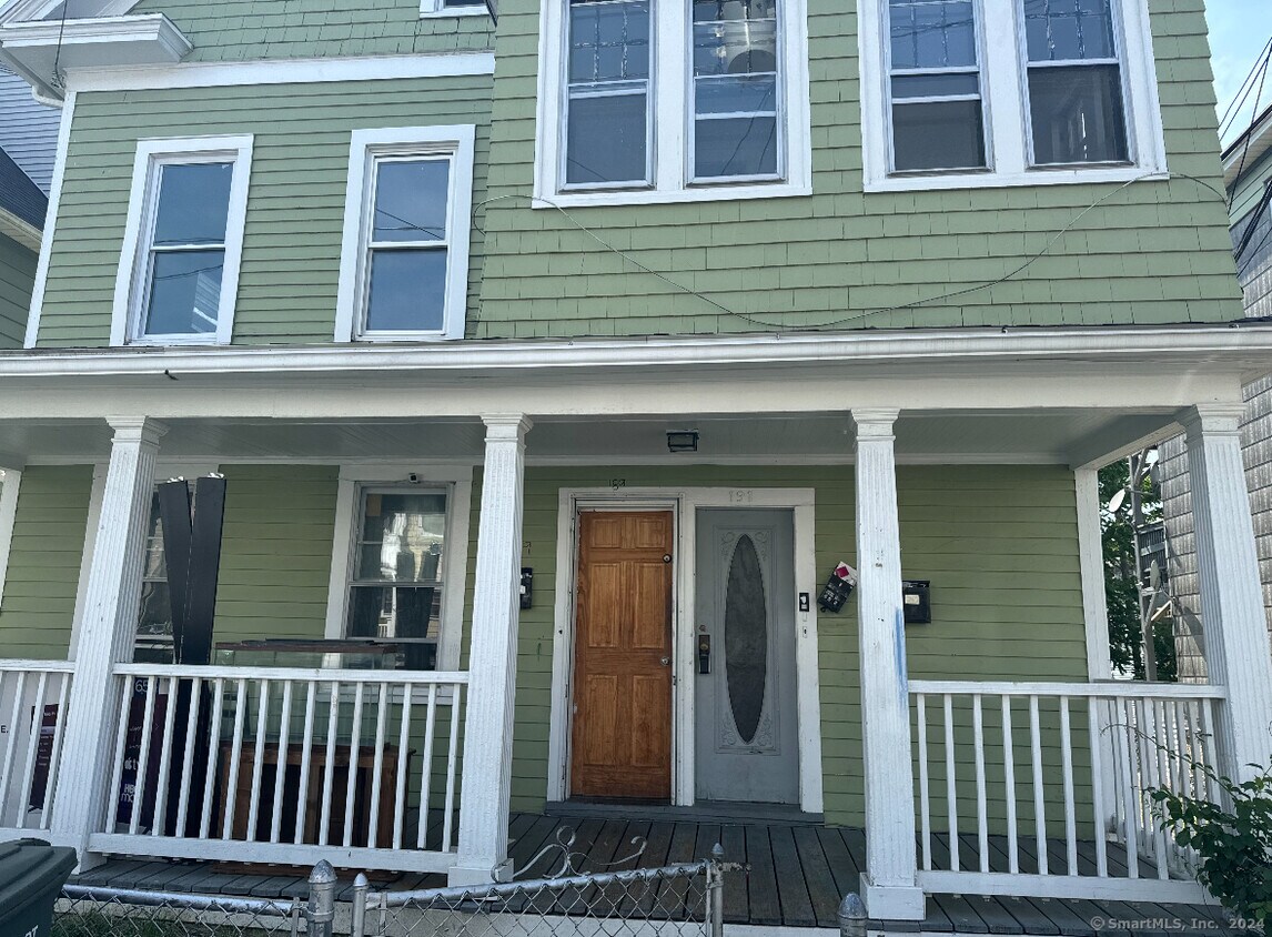 Primary Photo - 189 Sheridan St