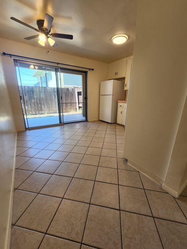 Foto del edificio - 4440 Rosebud Ln