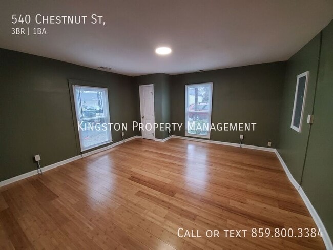 Building Photo - NEWLY REMODELED 3 BEDROOM NOW AVAILABLE!!!...