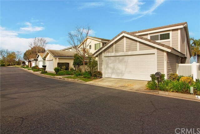 Building Photo - 6963 E Shorecrest Dr