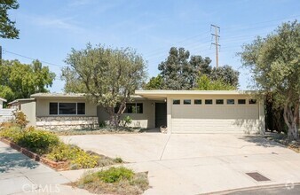 Building Photo - 6305 W 78th St