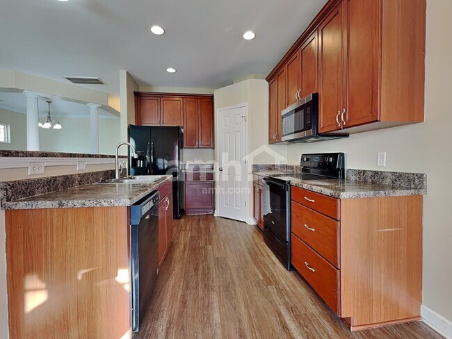 Foto del edificio - 35 Summer Hill Ct