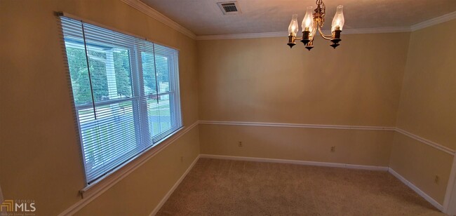Building Photo - 210 Summertown Dr