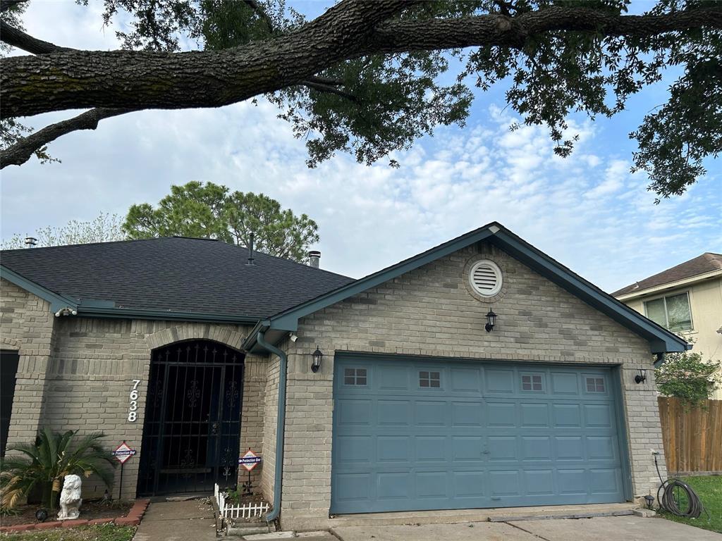 Foto principal - 7638 S Glen Willow Ln