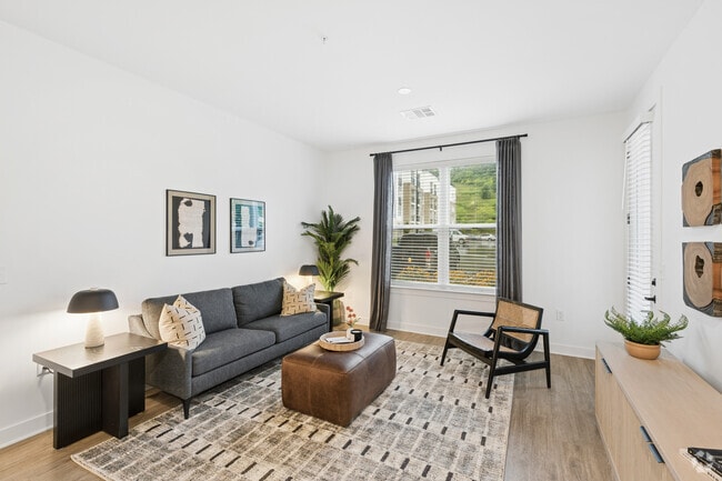 Landing 1BR, 1BA - 725SF - Living Room - Nox