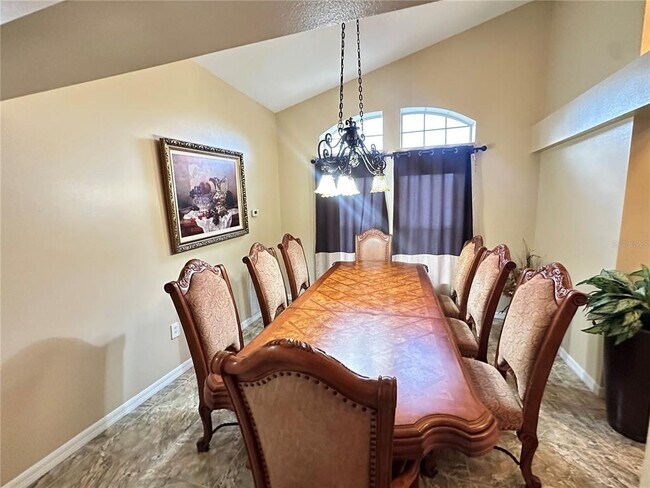 Foto del edificio - 112 Dulverton Way