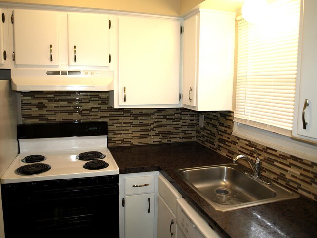 Building Photo - Kipling - 2801 - 8