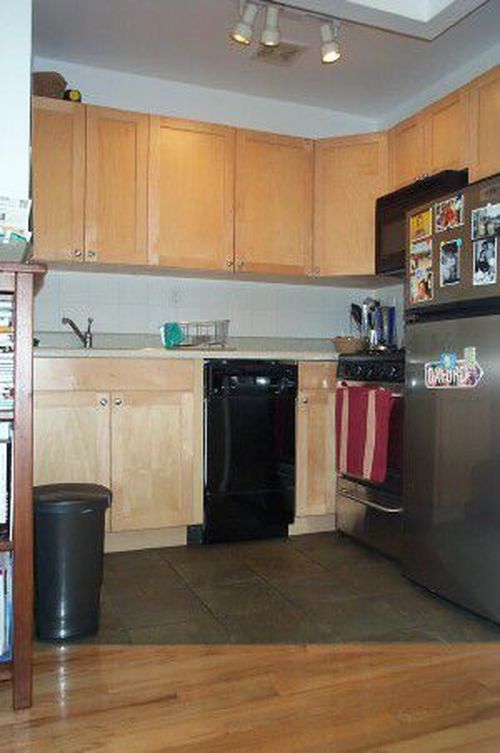 Building Photo - 541 E 6th St