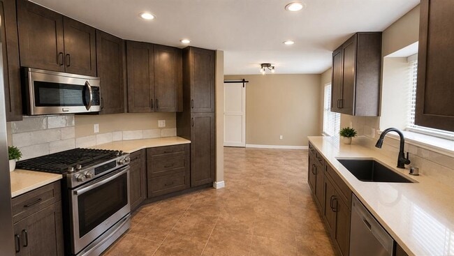 Foto del edificio - 1212 Weatherford Dr