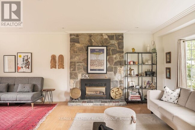 Building Photo - 960 Elsett Dr