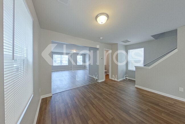 Building Photo - 132 Tybo Dr