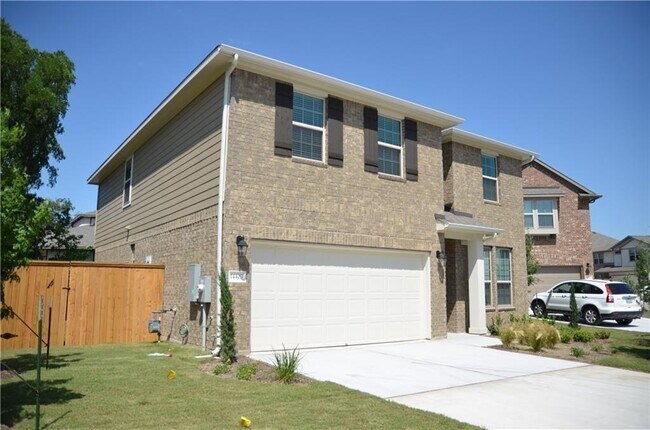 Foto del edificio - 14403 McCoy Lp