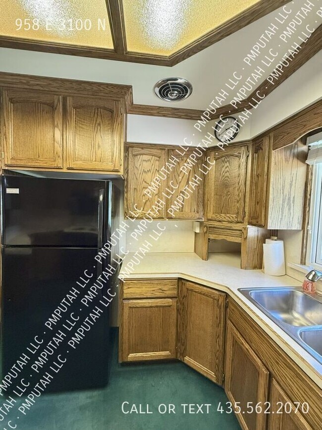 Building Photo - 958 E 3100 N