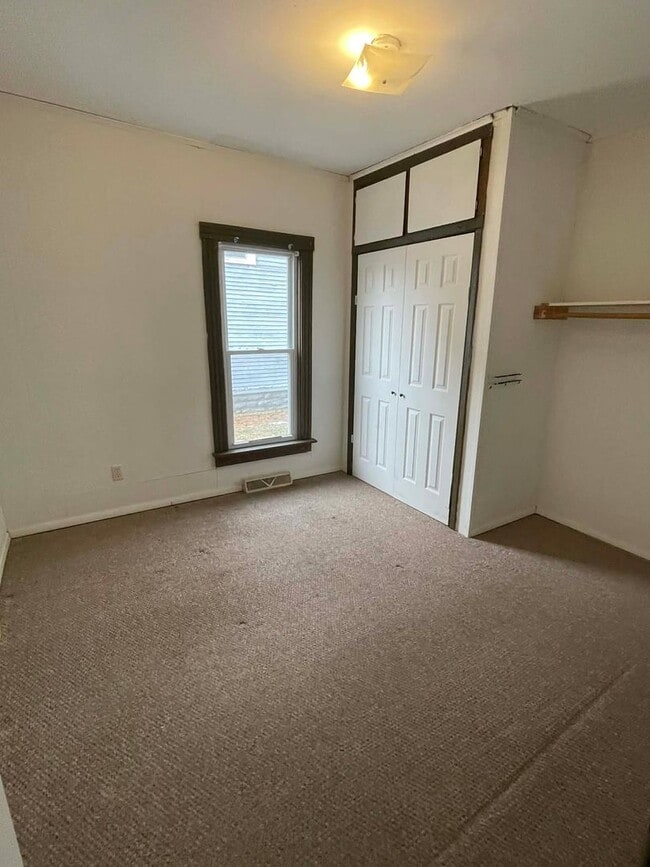 Building Photo - 660 Garden Ave