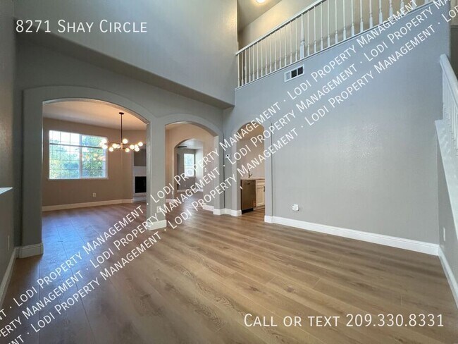 Foto del edificio - 8271 Shay Cir