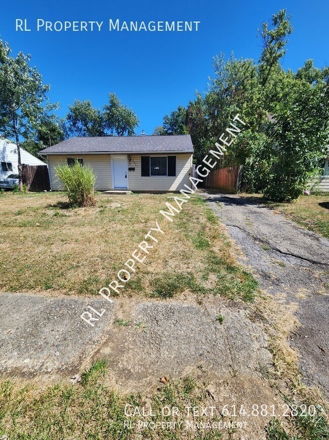 Building Photo - Cozy 2 bedroom 1 bathroom ranch style home...