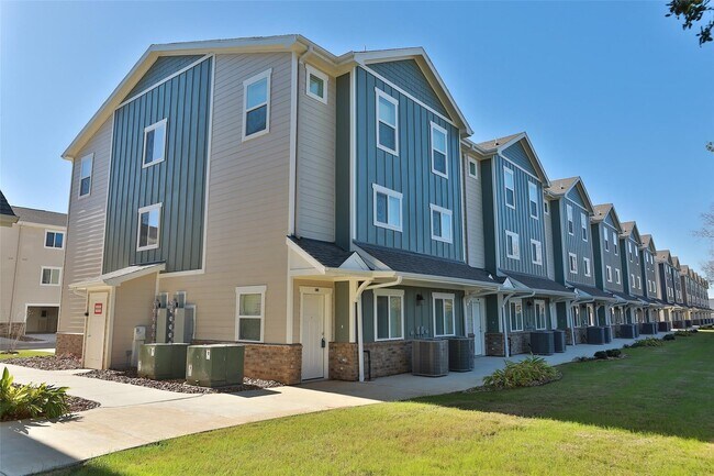 Foto del edificio - 21155 Gosling Rd