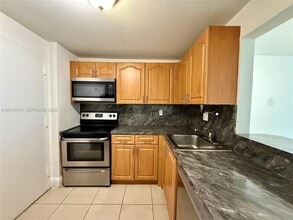 Building Photo - 9143 SW 77th Ave