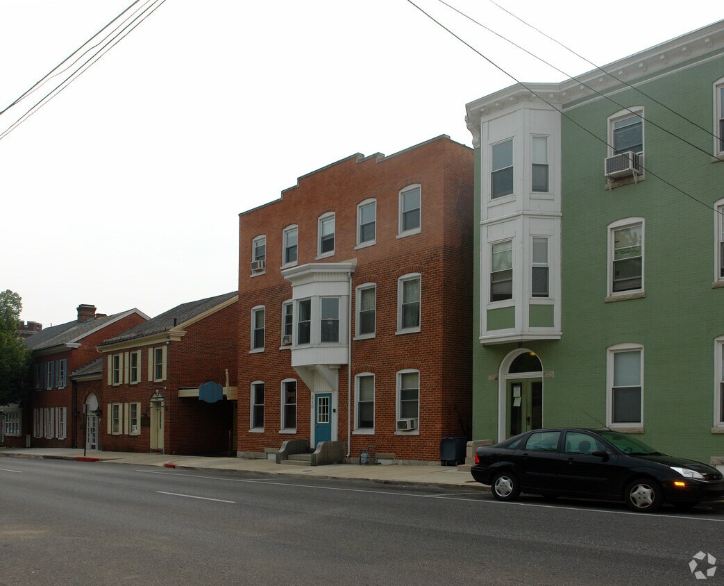 310 N Potomac St, Hagerstown, MD 21740 Apartments in Hagerstown, MD