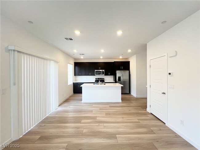 Building Photo - 108 Brielle Beacon Ln