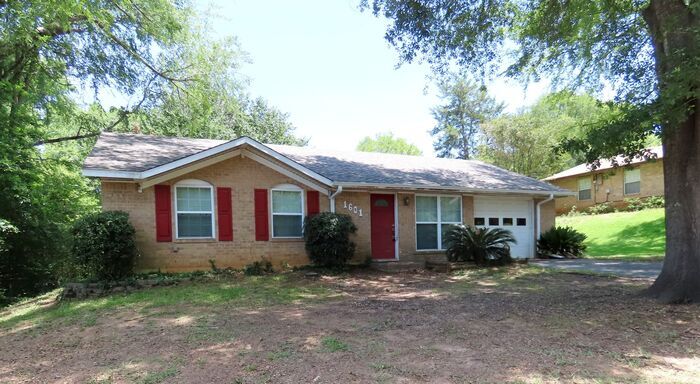 Primary Photo - Cozy 3 Bedroom, 2 Bath Home w/Fenced Yard