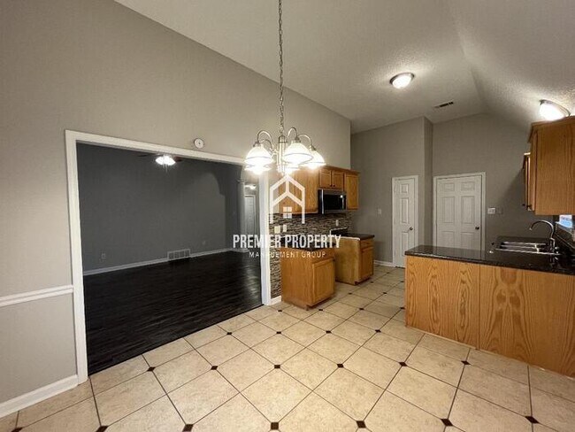 Building Photo - 6852 Garmin Ln