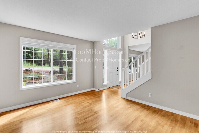 Foto del edificio - Enchanting Four-Bedroom Family Haven in Vi...