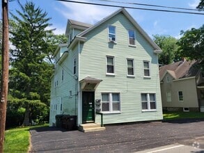 Building Photo - 85 Boyce St