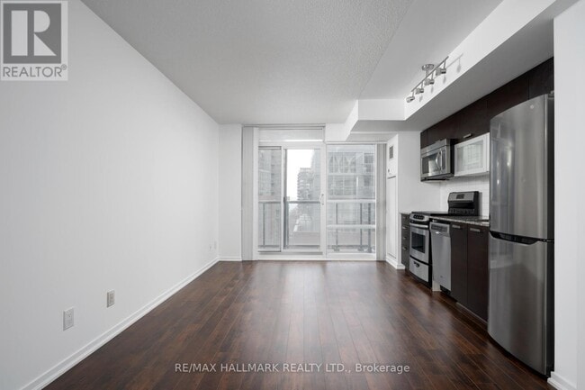 Building Photo - 68-768 Abell St