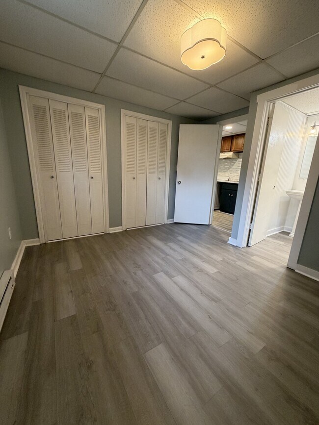 Foto del edificio - 1306 Lockewood Dr