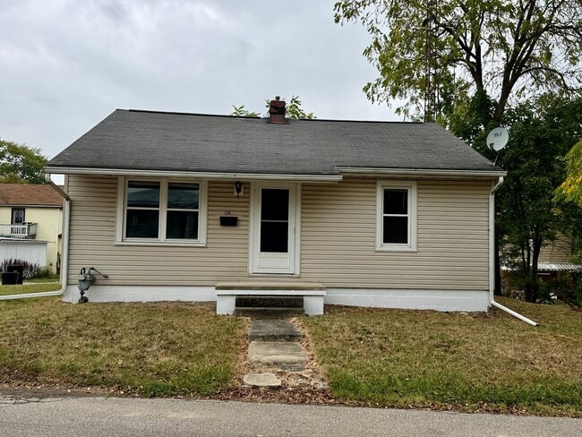 Building Photo - 2 Bedroom Single Family One Level Home