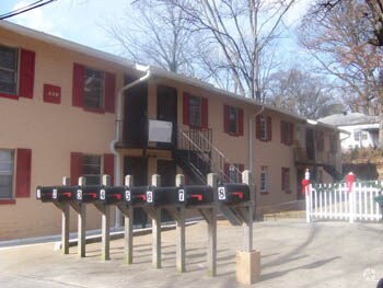 Primary Photo - 400 Lindsay St NW
