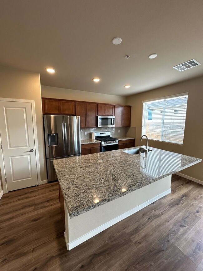 Foto del edificio - 4932 Cavestone Rd