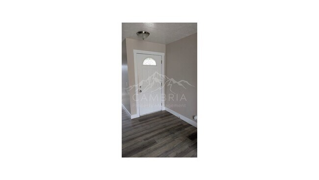 Foto del edificio - 4 BR House For Rent in Midvale