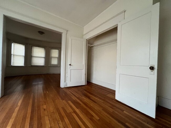 Foto del edificio - 1943 W Bethune St