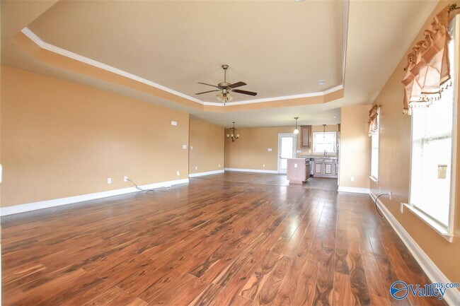 Building Photo - 103 Benteen Ave