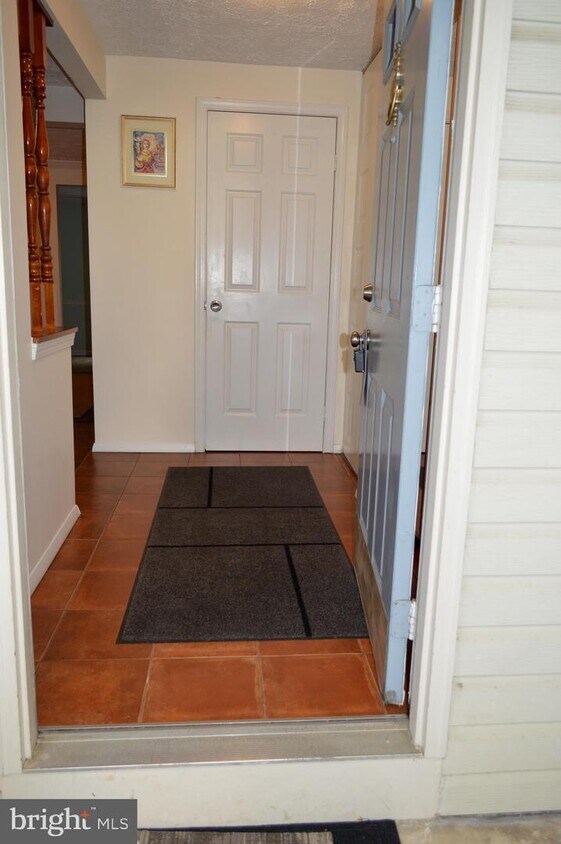 7825 Fairborn Ct, Derwood, MD 20855 Townhome Rentals in Derwood MD