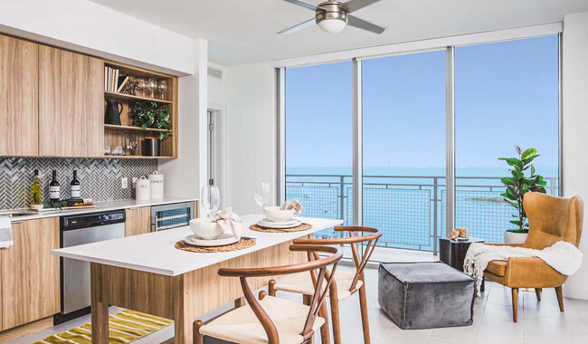 Gorgeous views and breakfast bars make every morning relaxing - The Watermarc at Biscayne Bay