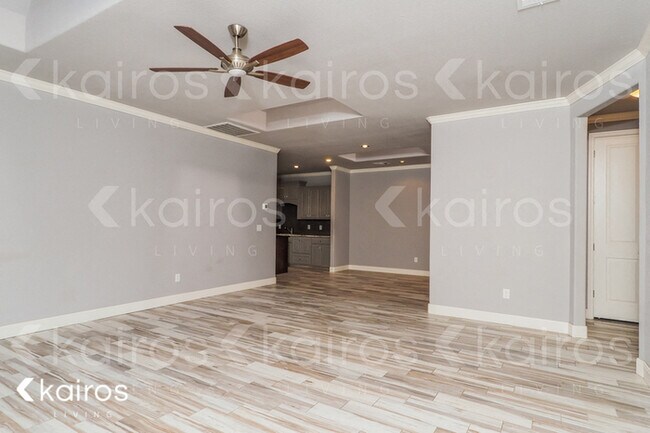Foto del edificio - 7408 Mosley St