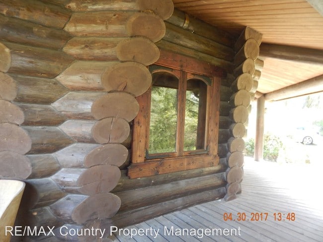 Building Photo - 1 br, 1 bath House - 21644 Elbow Lake Rd SE