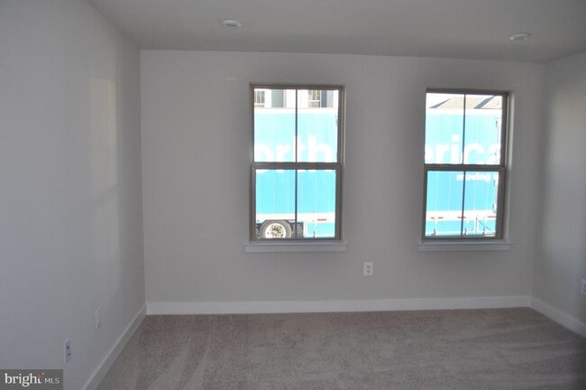 Building Photo - 8611 Shady Pines Dr
