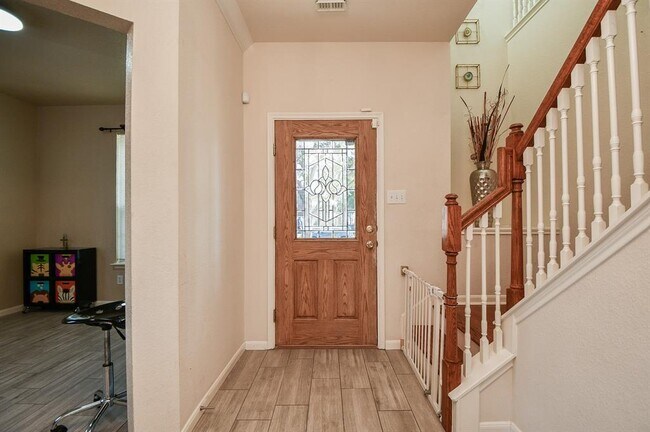 Foto del edificio - 2810 Powell Springs Ct