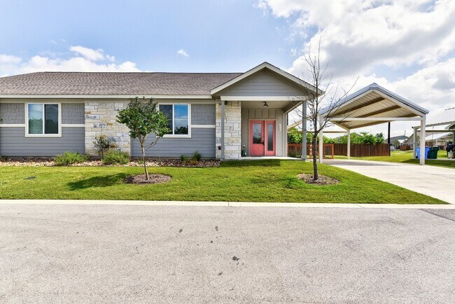 Building Photo - 400A Rose Dr