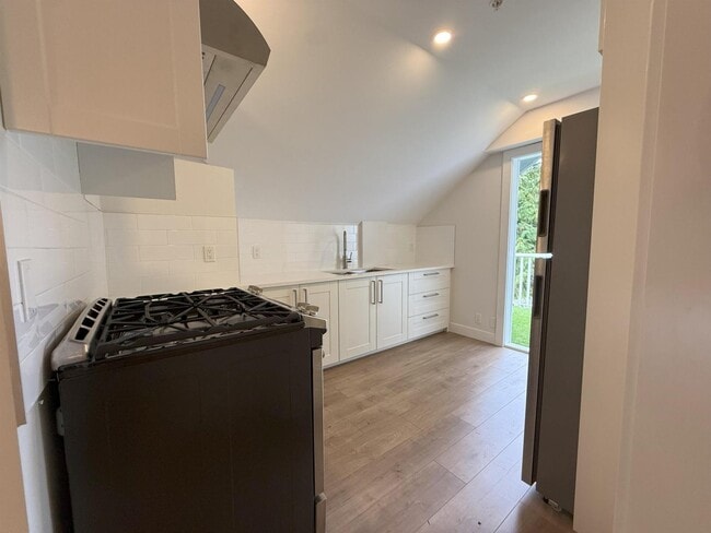 Building Photo - 12317 Beecher St