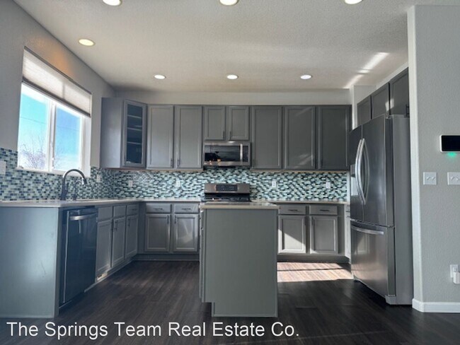 Foto del edificio - 5 br, 4 bath House - 6731 Ancestra Dr