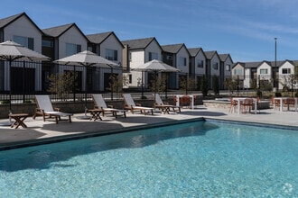 Building Photo - Westland Townhomes
