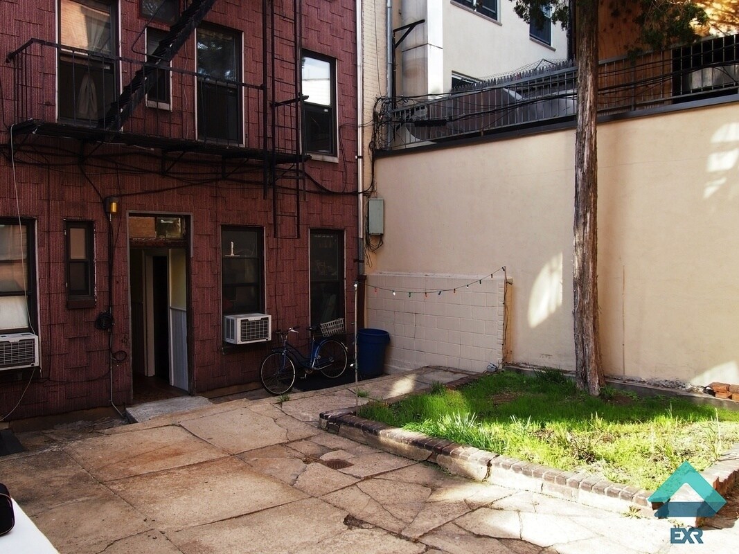 Building Photo - 135 Wythe Ave