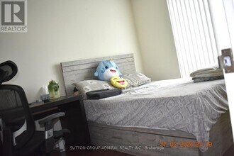 Building Photo - 1 Lee Centre Dr